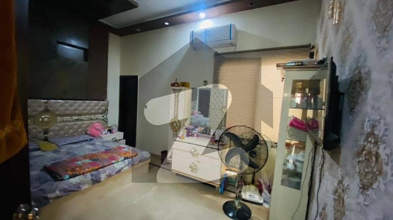 گلشنِ معمار - سیکٹر ٹی گلشنِ معمار,گداپ ٹاؤن,کراچی میں 8 کمروں کا 10 مرلہ مکان 90.0 ہزار میں کرایہ پر دستیاب ہے۔