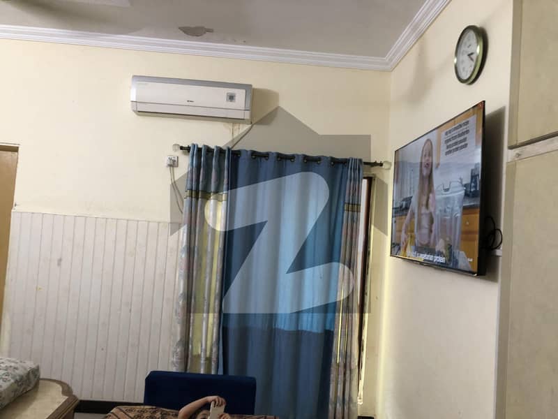 7.5 MARLA OWNER BUILD HOUSE IN JOHAR TOWN B BLOCK FOR SALE
