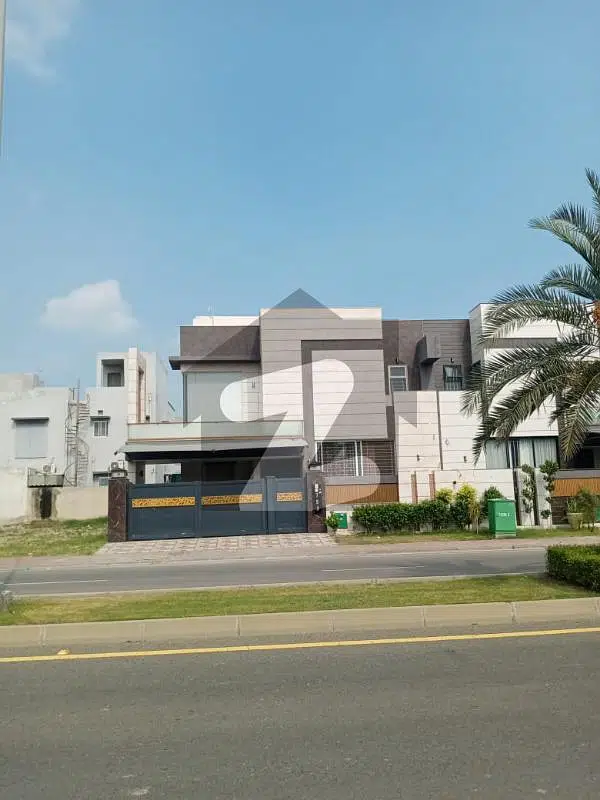 Brand New 10 Marla House For Sale In Bahria Town Lahore