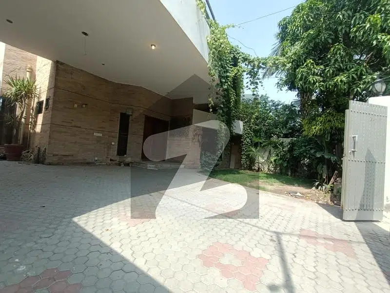 1 Kanal Single Storey House For Sale In Johar Town Near To Canal Road