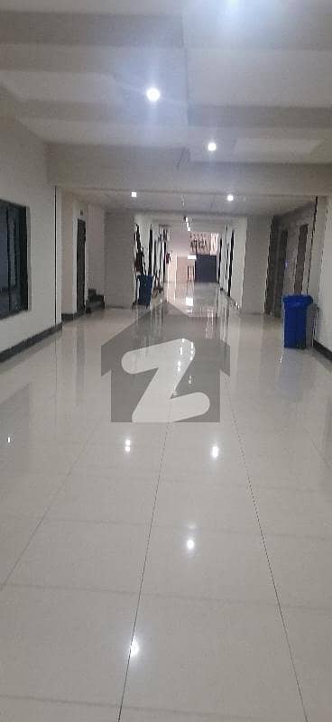 سلک ایگزیکٹو اپارٹمنٹ یونیورسٹی روڈ,پشاور میں 3 کمروں کا 6 مرلہ فلیٹ 1.32 کروڑ میں برائے فروخت۔