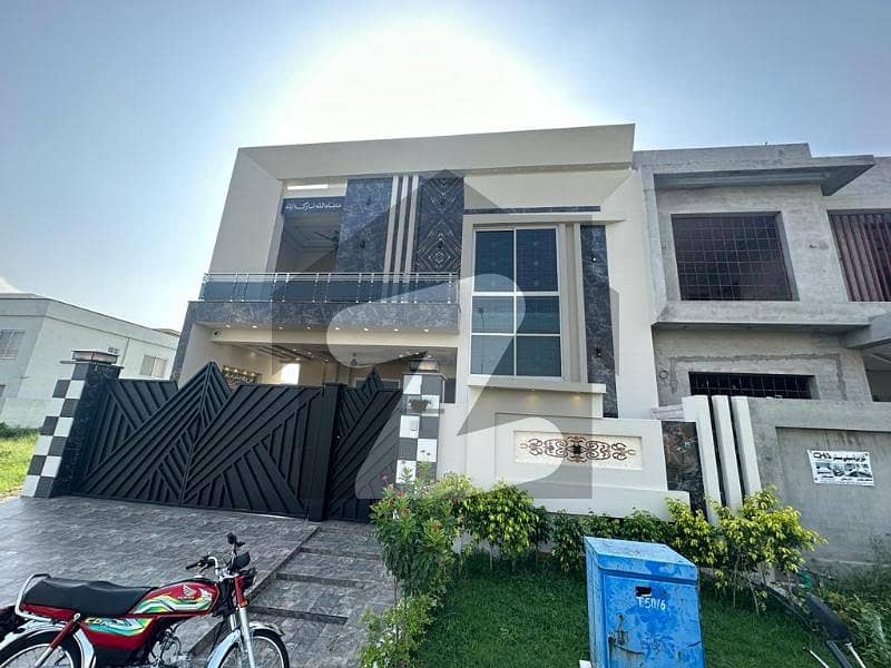 Dc Colony 10 Marla Decent House For Sale Dc Colony 10 Marla Decent House For Sale