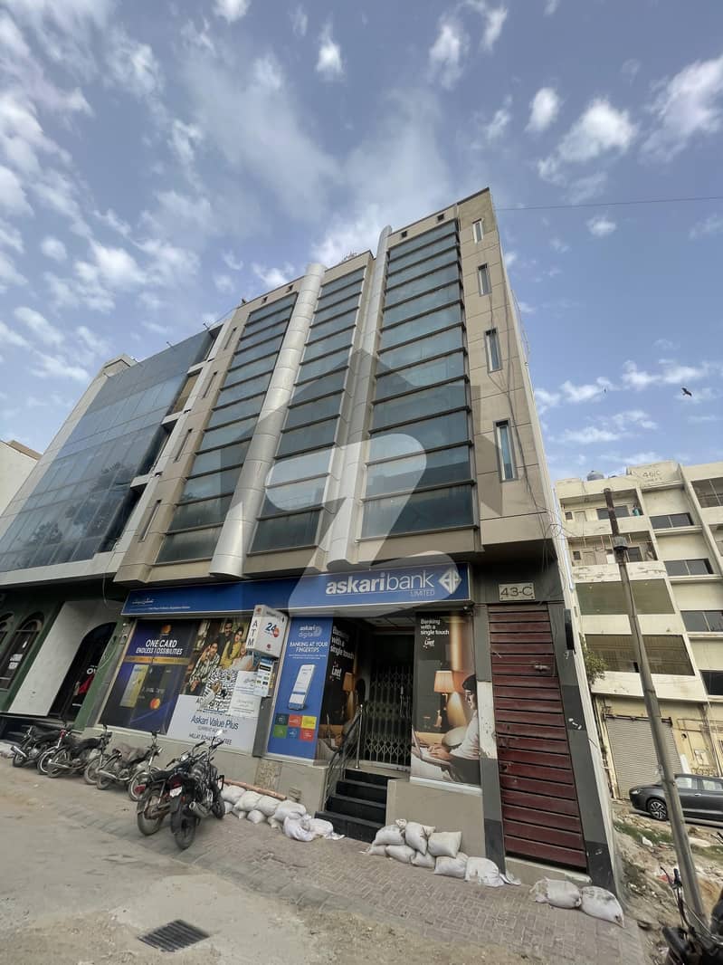 Prime Office Spaces For Rent In Dha Phase 6 - Bokhari Commercial Area! 800 Sqft With Luxurious Amenities Opposite Baskin Robbins. Your Ideal Office Awaits!"