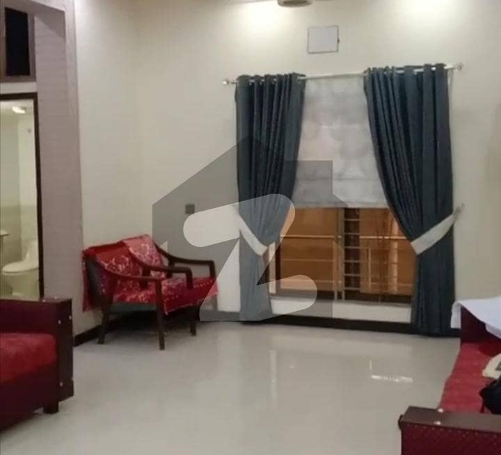 علامہ اقبال ٹاؤن ۔ پاک بلاک علامہ اقبال ٹاؤن,لاہور میں 6 کمروں کا 10 مرلہ مکان 1.2 لاکھ میں کرایہ پر دستیاب ہے۔