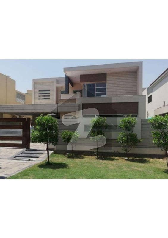 1 KANAL HOUSE WITH BASEMENT AVAILABLE FOR RENT IN DHA PHASE 6