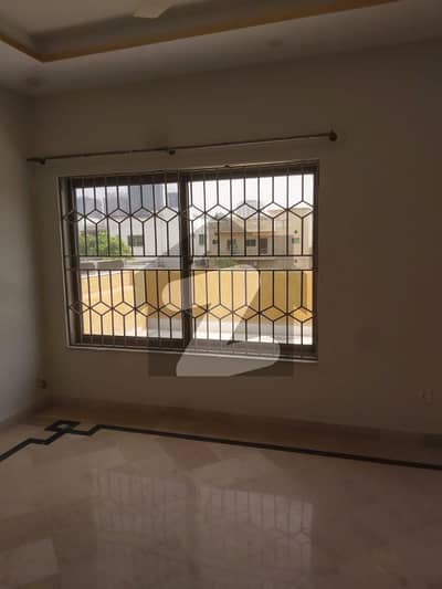 one kanal basement for rent in Dha 2