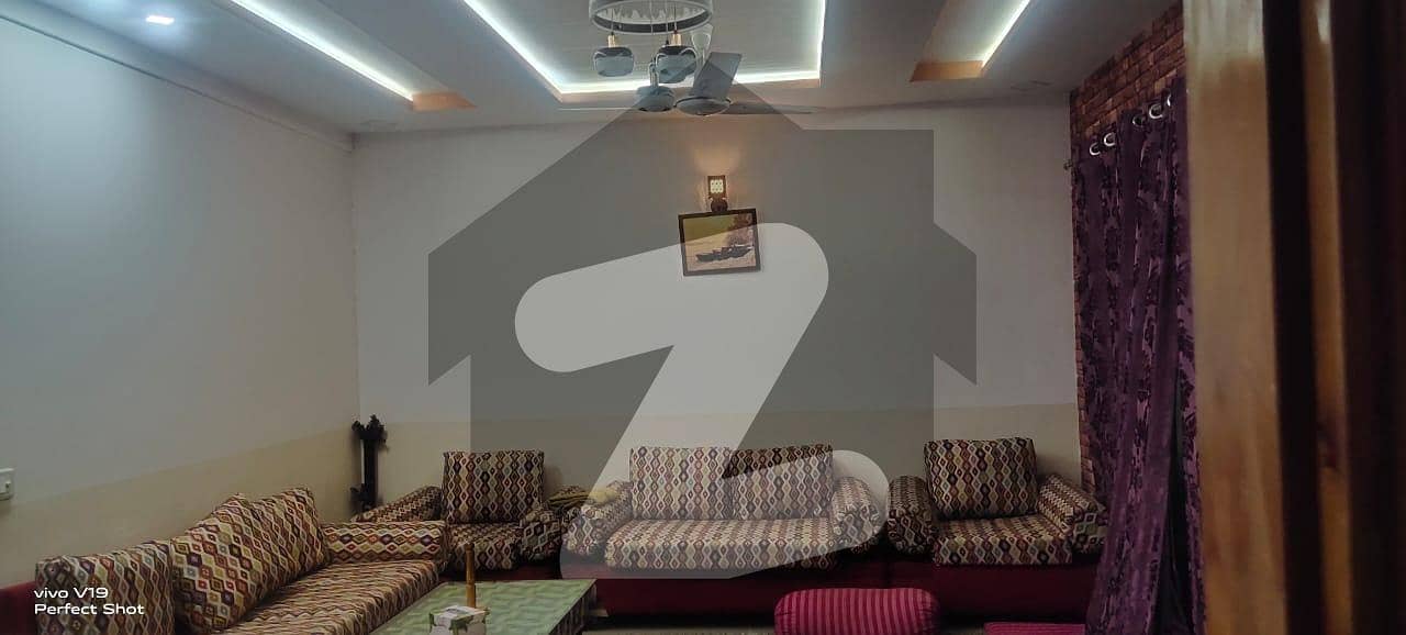 شامی روڈ پشاور میں 5 کمروں کا 7 مرلہ فلیٹ 1.75 کروڑ میں برائے فروخت۔