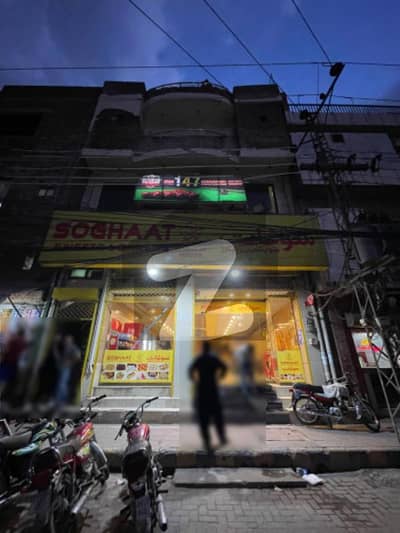 مزنگ لاہور میں 8 مرلہ دفتر 2.0 لاکھ میں کرایہ پر دستیاب ہے۔