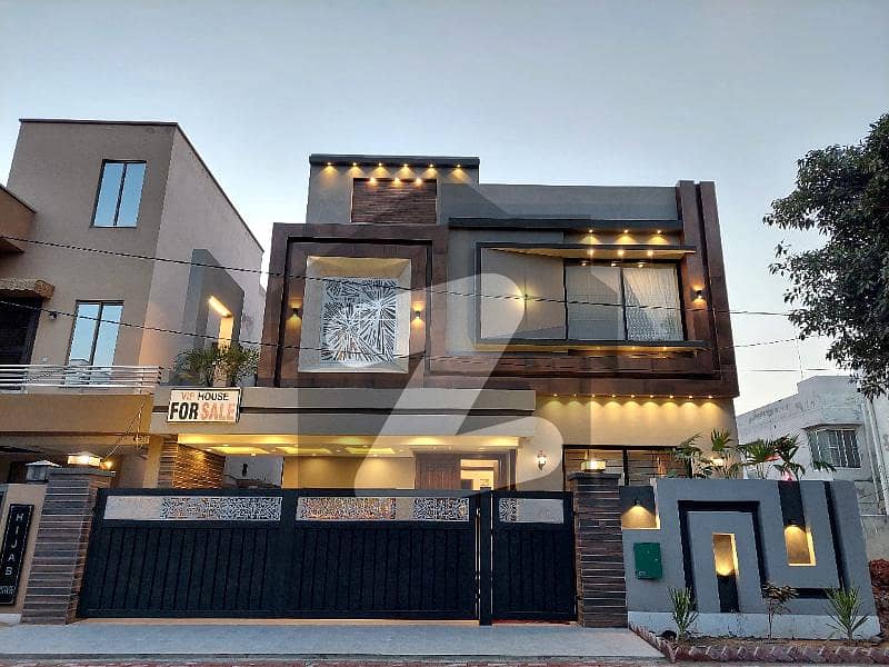 Top Quality 10 Marla House For Sale In Overseas A Block Bahria Town Lahore