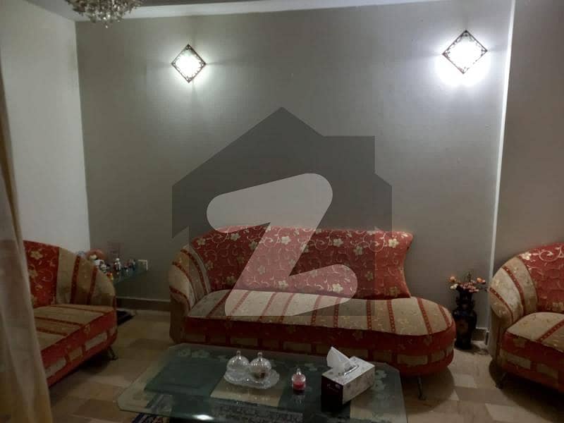 گلستانِِ جوہر ۔ بلاک 12 گلستانِ جوہر,کراچی میں 2 کمروں کا 4 مرلہ فلیٹ 1.2 کروڑ میں برائے فروخت۔
