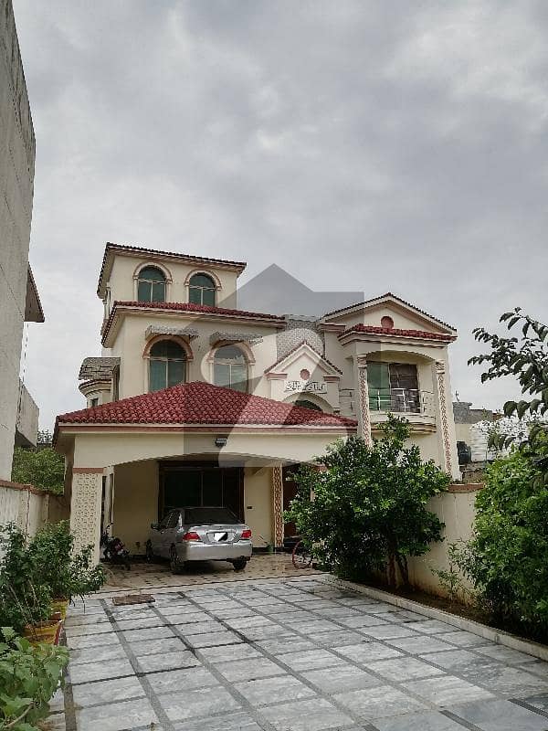 1 kanal double story beautiful house