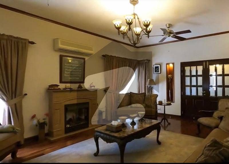 ماڈل ٹاؤن لاہور میں 7 کمروں کا 3 کنال مکان 27.0 کروڑ میں برائے فروخت۔