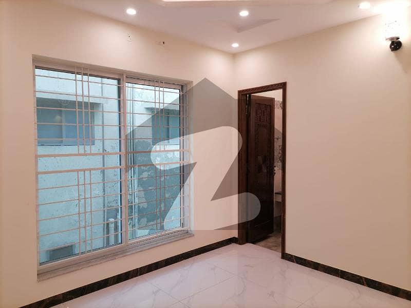 Prime Location House Is Available For sale In Bismillah Housing Scheme