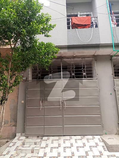 ٹاؤن شپ ۔ سیکٹر ڈی1 ٹاؤن شپ,لاہور میں 2 کمروں کا 3 مرلہ بالائی پورشن 25.0 ہزار میں کرایہ پر دستیاب ہے۔