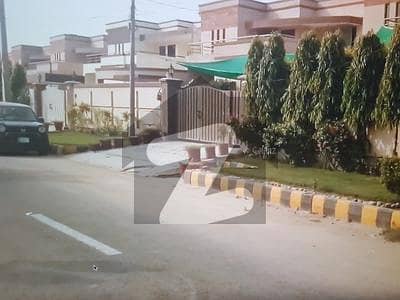 فالکن کمپلیکس پشاور میں 4 کمروں کا 14 مرلہ مکان 1.4 لاکھ میں کرایہ پر دستیاب ہے۔