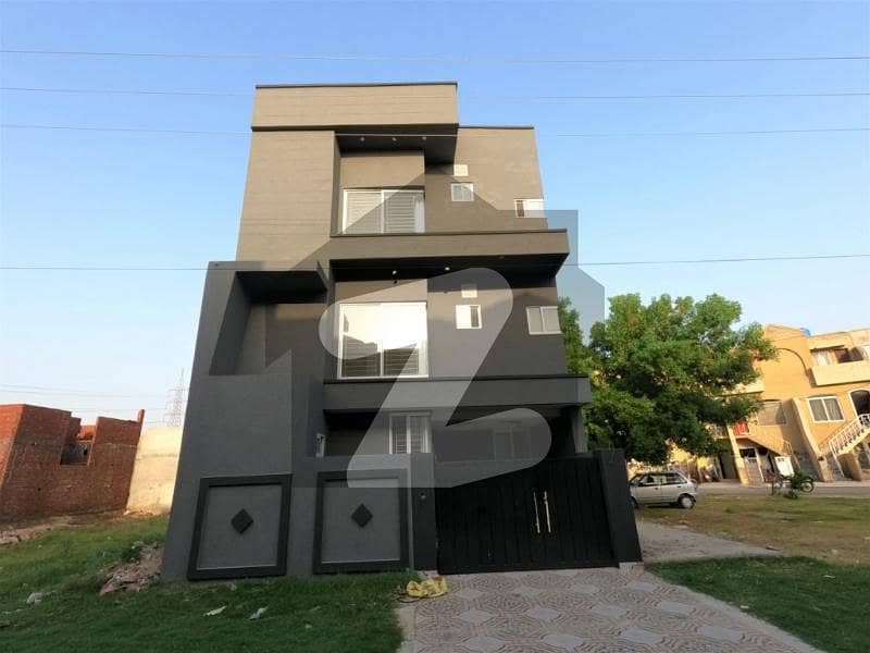 8 Marla House Is Available For Sale In Edenabad Lahore
