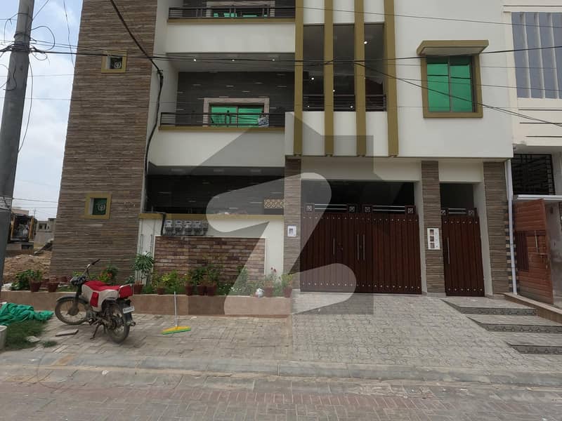 سینٹرل انفارمیشن کوآپریٹیو ہاؤسنگ سوسائٹی سکیم 33,کراچی میں 7 کمروں کا 10 مرلہ مکان 5.6 کروڑ میں برائے فروخت۔