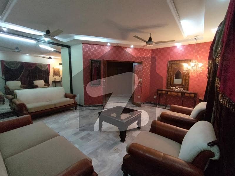 ڈی ایچ اے فیز 3 ڈیفنس (ڈی ایچ اے),لاہور میں 5 کمروں کا 1 کنال مکان 4.25 لاکھ میں کرایہ پر دستیاب ہے۔ ڈی ایچ اے فیز 3 ڈیفنس (ڈی ایچ اے),لاہور میں 5 کمروں کا 1 کنال مکان 4.25 لاکھ میں کرایہ پر دستیاب ہے۔