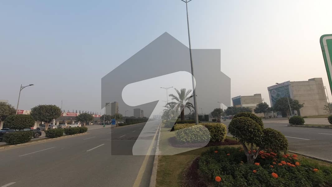4.25 Marla Prime Location Commercial Plot for Sale in New Lahore City Phase 2 D Block