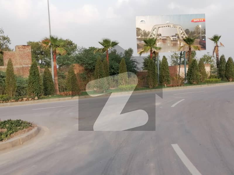 Corner of 100 Feet and 85 Feet Wide Road 2 Kanal Plot for Sale in Q Block of Lahore Motorway City