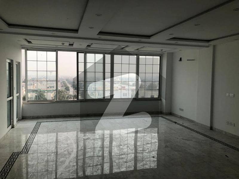 4 Marla Commercial Floor available for rent in dha phase 8