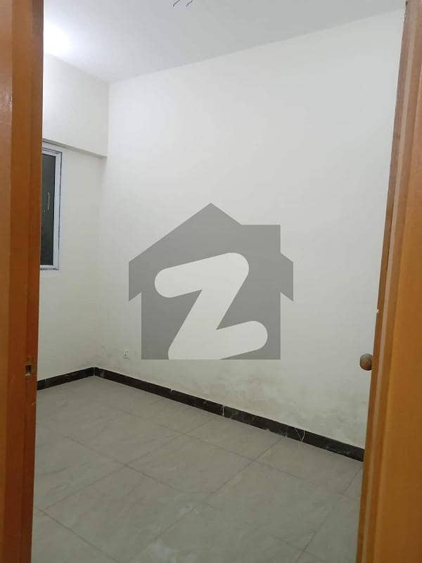 Own A Prime Location Flat In 2000 Square Feet Karachi For Sale
