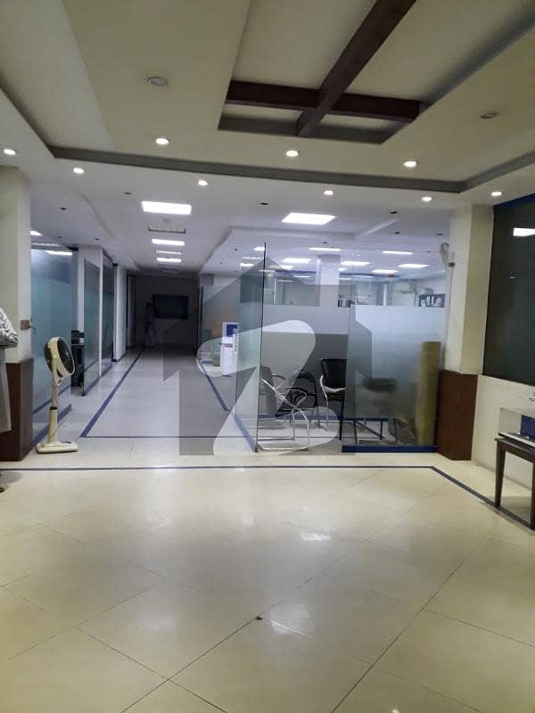 Fully furnished Office of 5200 sqft facing main road