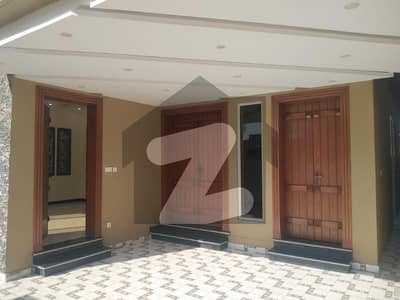 10 Marla Lower Portion Situated In Bahria Town Phase 8 For rent