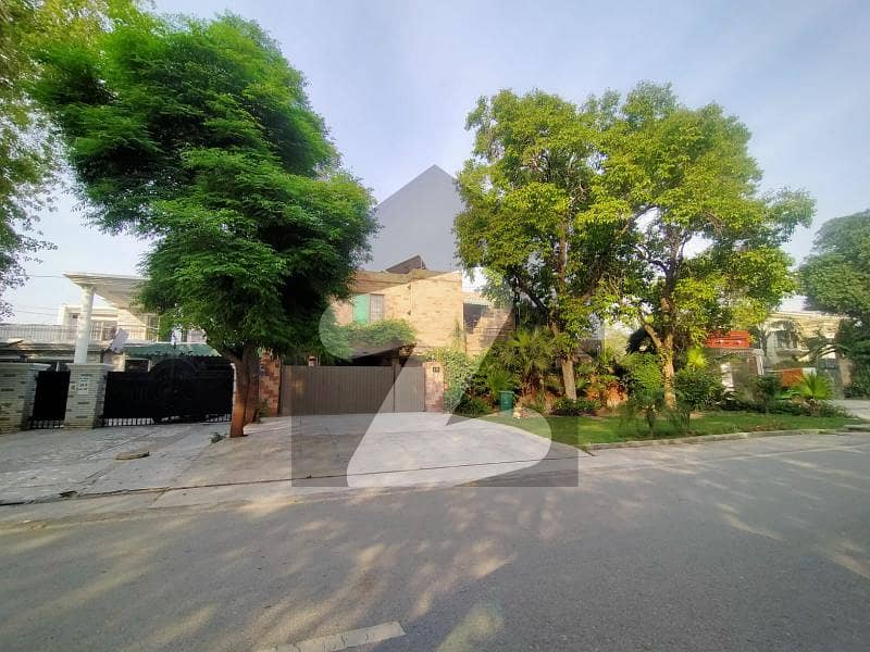 1 Kanal 68 Feet Front House For Sale In Model Town