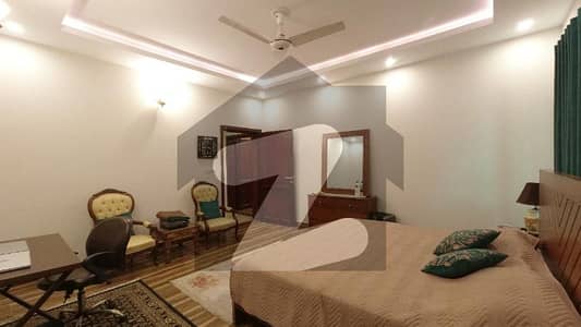 عسکری 14 راولپنڈی میں 4 کمروں کا 16 مرلہ مکان 8.0 کروڑ میں برائے فروخت۔