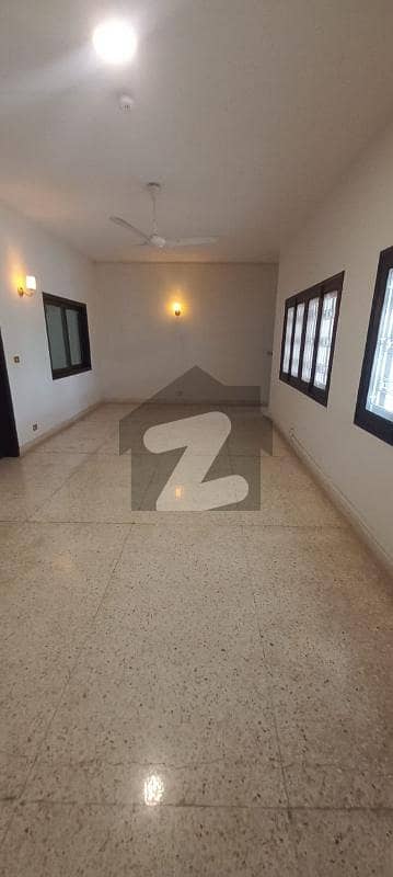 ڈی ایچ اے فیز 2 ڈی ایچ اے,کراچی میں 5 کمروں کا 2 کنال مکان 7.0 لاکھ میں کرایہ پر دستیاب ہے۔