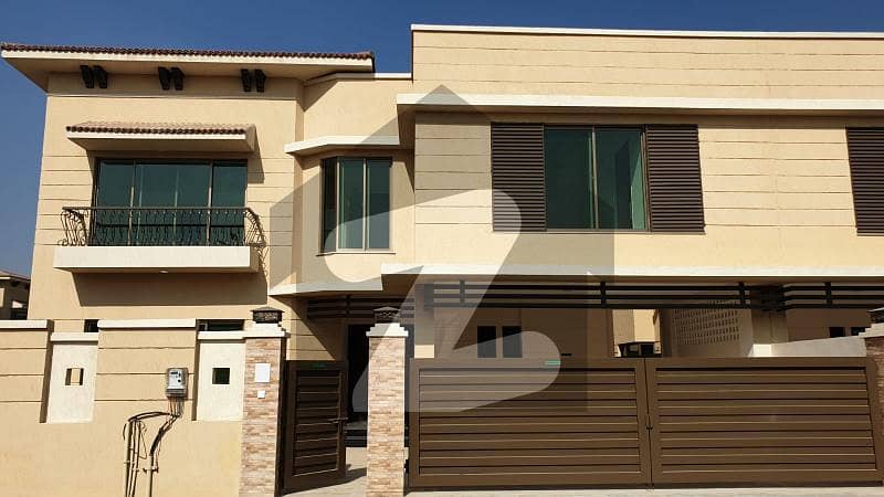 CORNER BRAND NEW MAIN BOULEVARD 428 Square Yards House In Askari 5 - Sector H AVAILABLE FOR SALE
