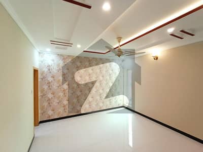 brand new 7 Marla upper portion for rent on prime location