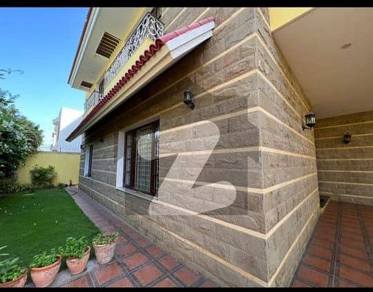 Bungalow 500 Yards For Sale In Dha Phase 8 Zone A