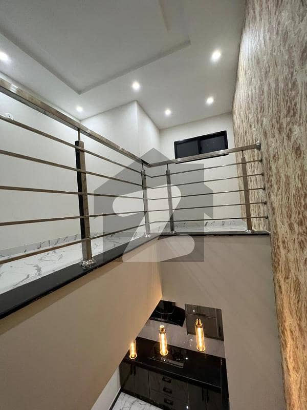 1 Kanal Upper Portion On Very Top Location For Rent In Lake City