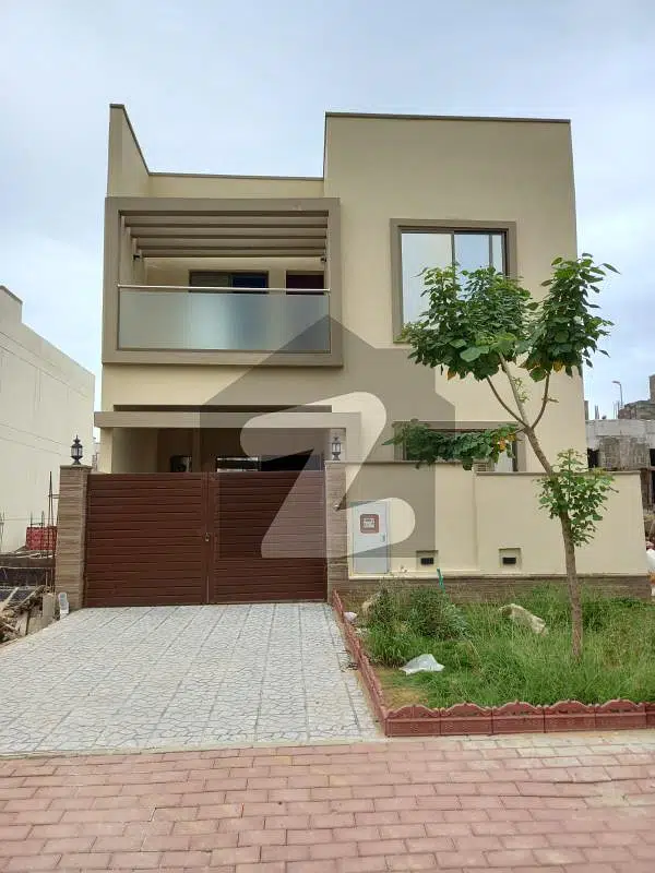 Most Prime Location 125 Sq Yards Luxury Villas available for Sale In Bahria Town Karachi