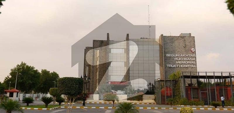 8 Marla Facing Park Possession Utilities Paid Residential Plot # 723 at builder location is for sale in D Block Bahria Orchard Phase 2 Lahore