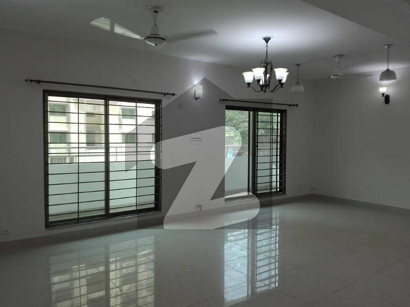 Prime Location In Askari 11 10 Marla Flat For sale