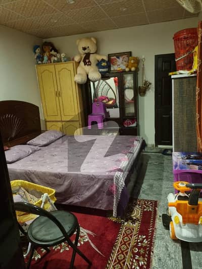 لہتاراڑ روڈ اسلام آباد میں 10 کمروں کا 16 مرلہ مکان 3.5 کروڑ میں برائے فروخت۔
