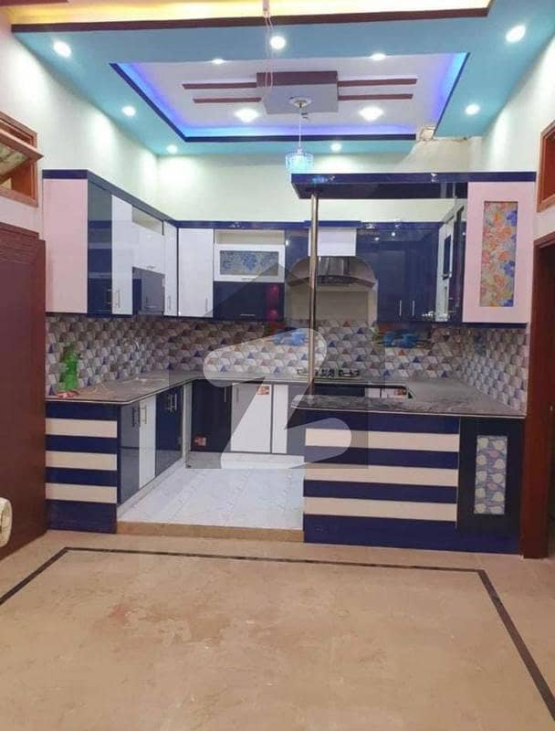 سادی ٹاؤن - بلاک 5 سعدی ٹاؤن,سکیم 33,کراچی میں 4 کمروں کا 5 مرلہ مکان 1.7 کروڑ میں برائے فروخت۔