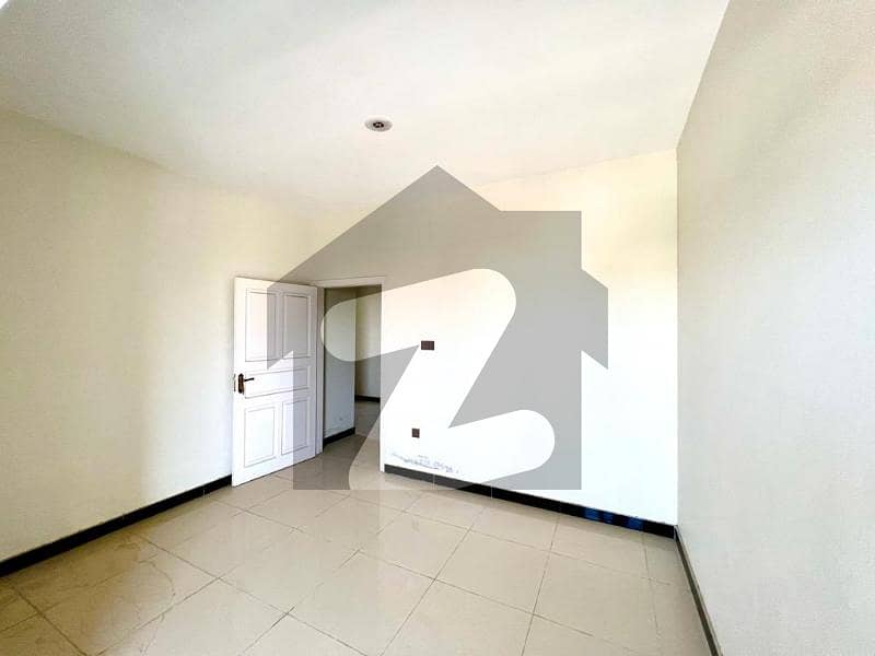 3 BEDROOM CORNER FLAT FOR SALE F-17 ISLAMABAD ALL FACILITY AVAILABLE CDA APPROVED SECTOR