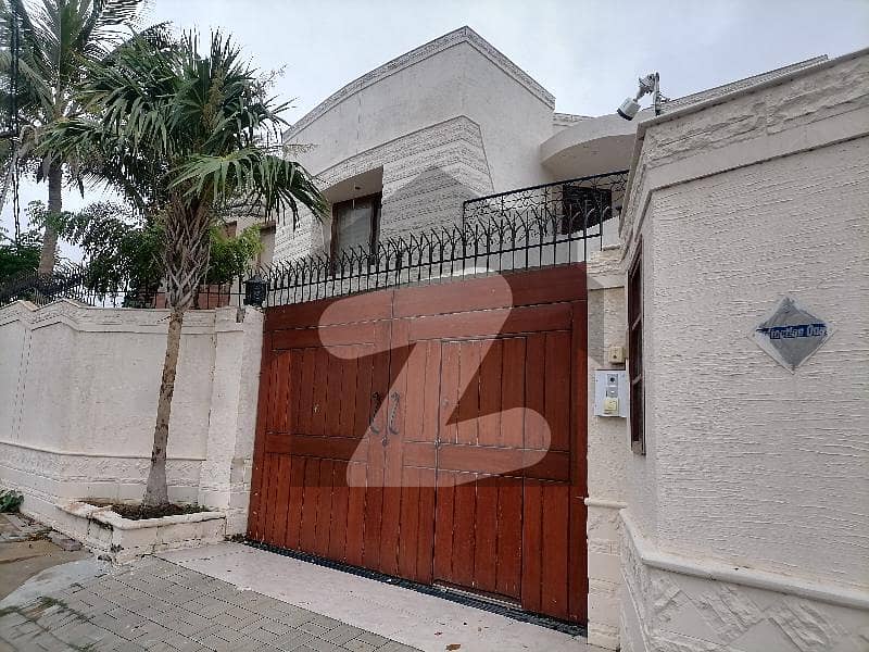 Highly-coveted Prime Location 500 Square Yards House Is Available In DHA Phase 6 For sale
