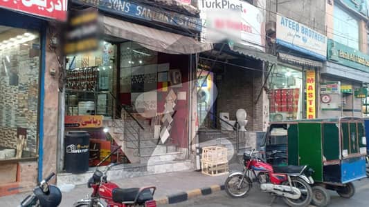 قرطبہ چوک لاہور میں 3 مرلہ دکان 4.5 کروڑ میں برائے فروخت۔