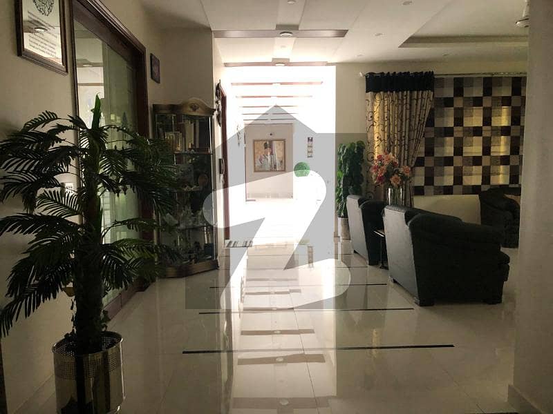 کلفٹن ۔ بلاک 7 کلفٹن,کراچی میں 5 کمروں کا 2 کنال مکان 25.5 کروڑ میں برائے فروخت۔