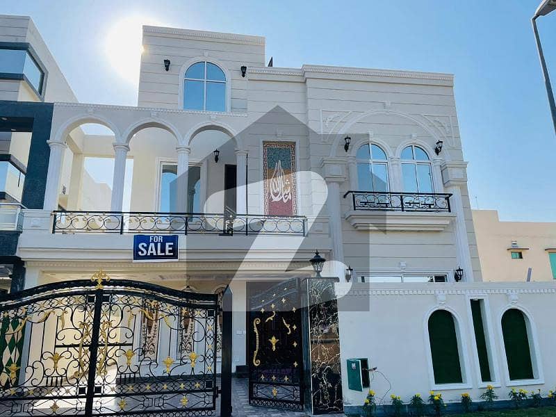 10 Marla House For sale In Talha Block Bahira town Lahore Bahria Town ...