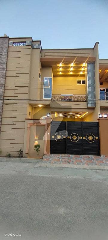 8 MARLA LUXRY BRAND NEW HOUSE FOR SALE ON PRIME LOCATION IN BAHADUR-PUR NEAR BZU ENGINEER GATE