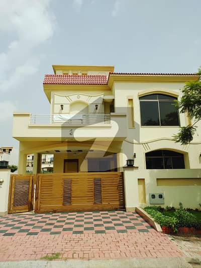 Sector C1 10 Marla Brand New House Boulevard Sun Facing Elevated Location Available For Sale