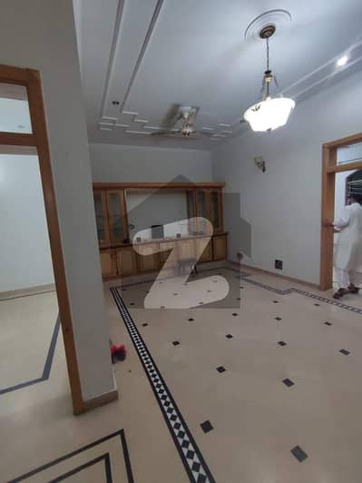 جی ۔ 11 اسلام آباد میں 5 کمروں کا 7 مرلہ مکان 1.6 لاکھ میں کرایہ پر دستیاب ہے۔