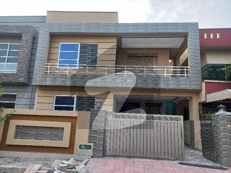 New 10 Marla 5 Bedroom House For Rent In Bahria Phase 4