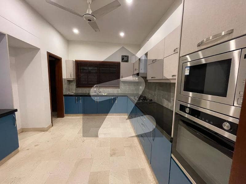 1000 yard ground portion 3 bedrooms Drawing dining TV launch kitchen Big garden car parking everything is separate

location khayaban e hilal street
